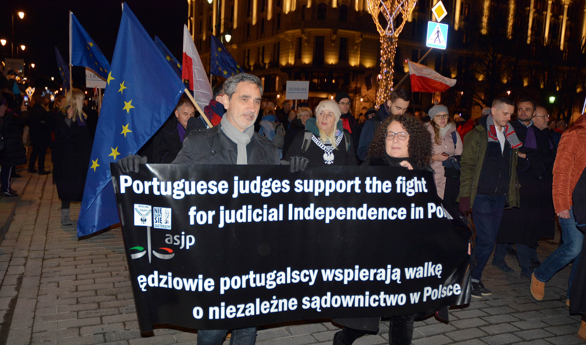 March of 1000 Gowns. Judges and lawyers from across Europe protest judicial takeover in Warsaw. March in defence of human rights and the rule of law in Poland. Editorial credit: Grand Warszawski / Shutterstock.com.